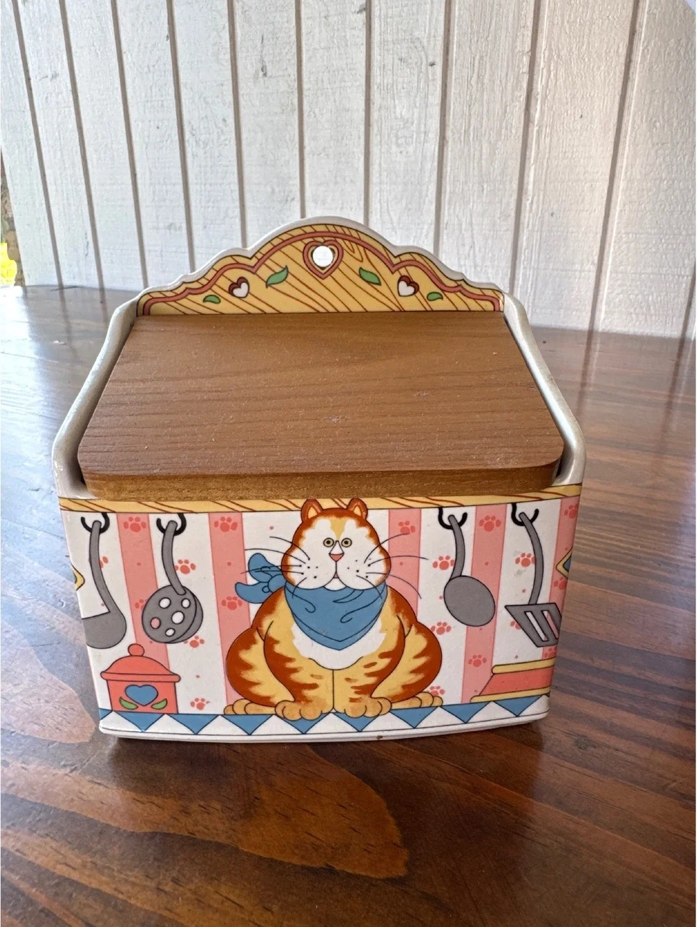 Vintage Lisa Berrett Cat Recipe Box with Wooden Lid
